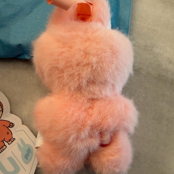 Pop Mart Pin for Love letter “U” Labubu - Picture 3 of 6